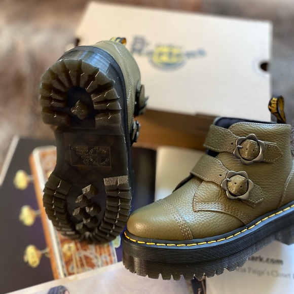 Dr. Martens Devon Flower Buckle Leather Platform Boots - Picture 11 of 16